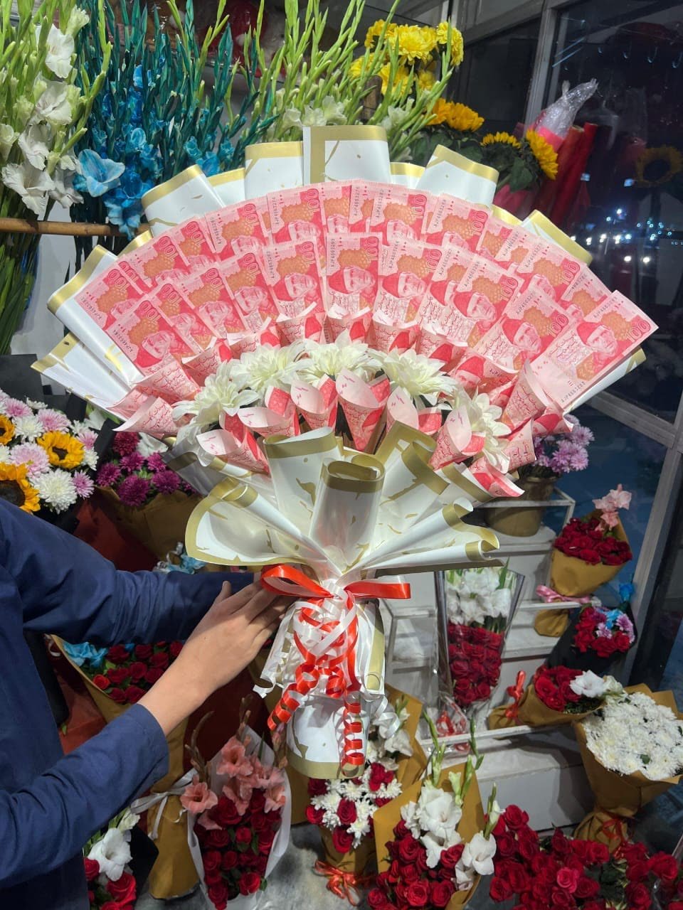 Money Fan Bouquet by Shah G Flowers